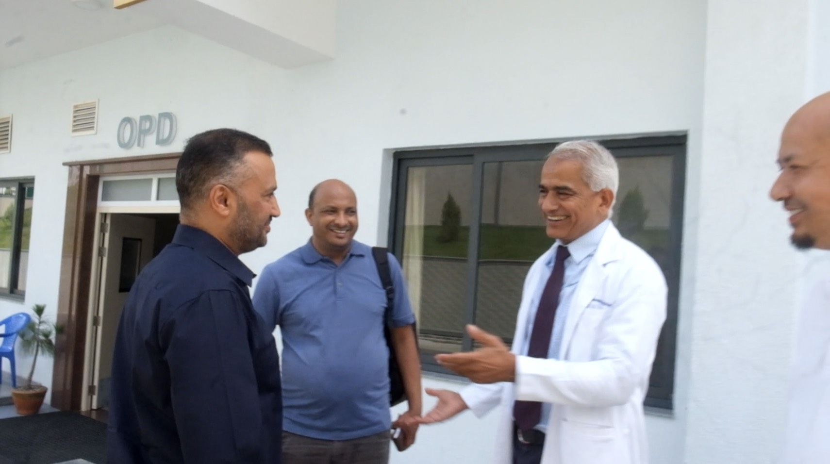 Dr. Bhagwan Koirala（バグワン・コイララ）